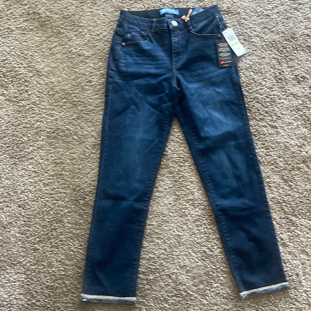 BRAND NEW WITH TAGS DEMOCRACY SIZE 4 JEANS